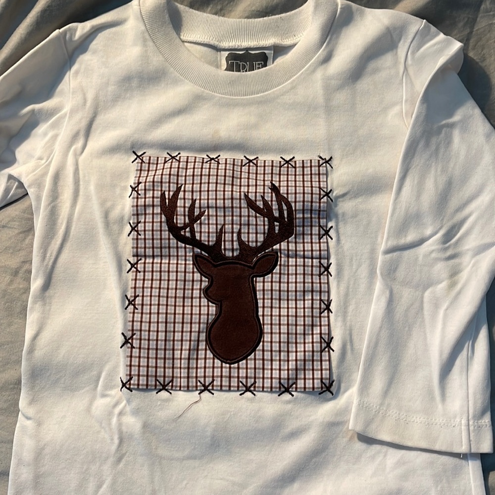 Appliqué Deer head Long Sleeve Tee 3T